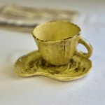 فنجان سرامیکی دستساز با لعاب طرح چوب